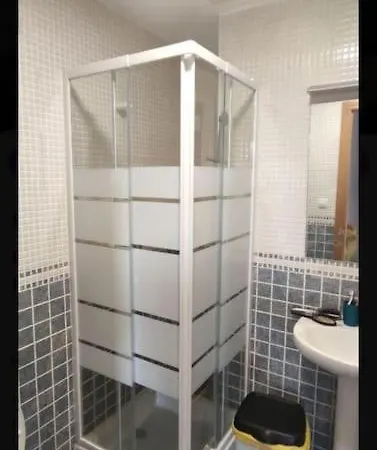 Piso Planta Baja Y Gran Patio Con Piscina Comunitaria *